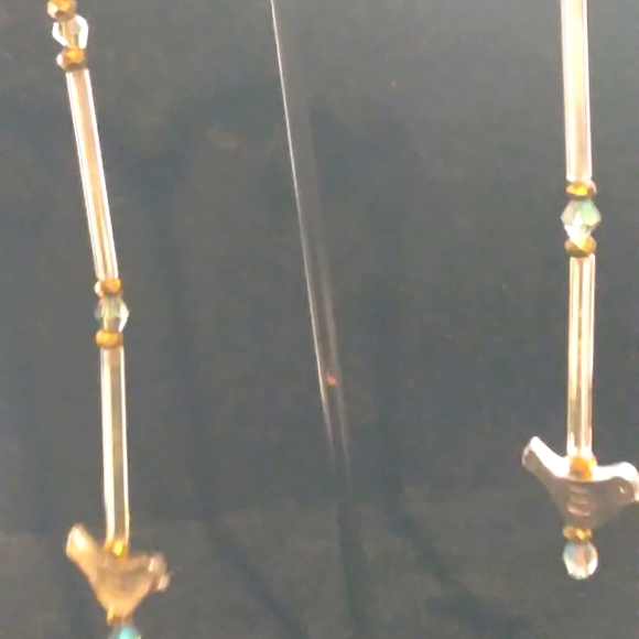 Earrings - Picture 1 of 2